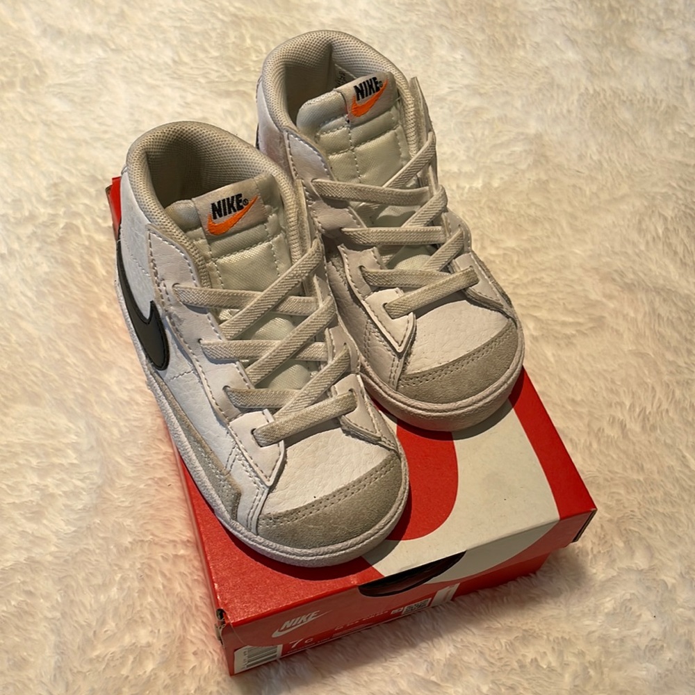Nike Blazer Mid ‘77